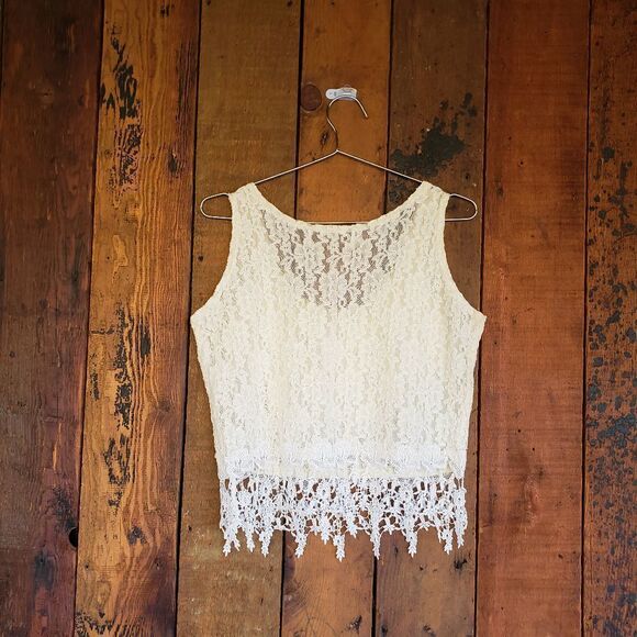 Vintage Romantic Feminine Lace & Velvet Top - Picture 4 of 12